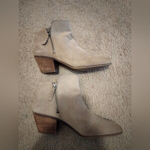 Stylish Tan Ankle Boots for Women